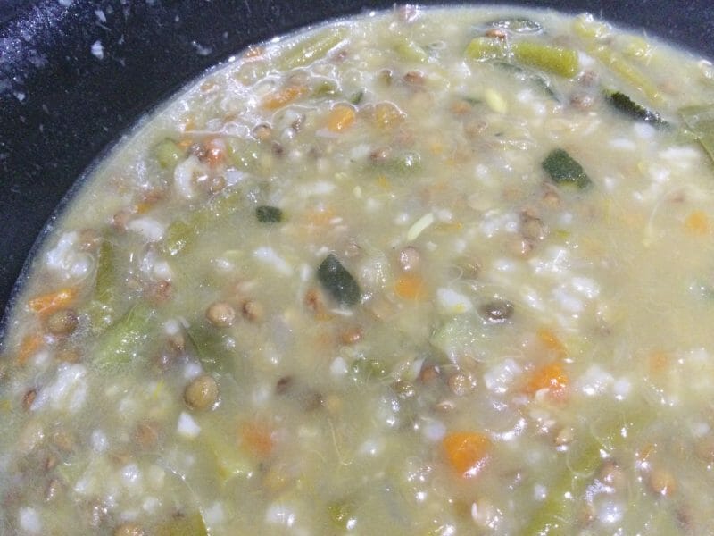 Cliquez pour zoomer ! Soupe de légumes aux lentilles et au riz Thermomix par Nini en Mini