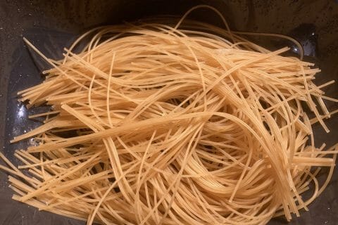 Cliquez pour zoomer ! Spaghettis aux crevettes et à l’ail Thermomix par fabidespa