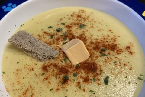 Cliquez pour zoomer ! Velouté à l’oignon et aux pommes de terre Thermomix par gyanis