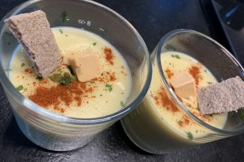 Cliquez pour zoomer ! Velouté à l’oignon et aux pommes de terre Thermomix par gyanis