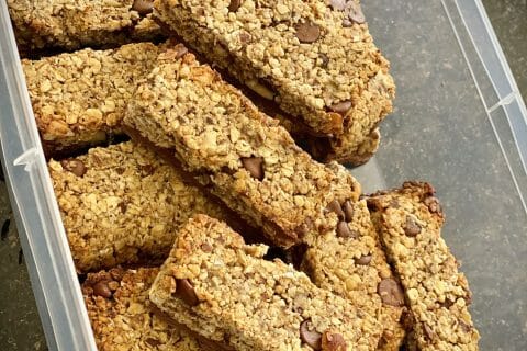 Cliquez pour zoomer ! Barres de céréales à l’avoine, noisettes, banane et chocolat Thermomix par laurie19