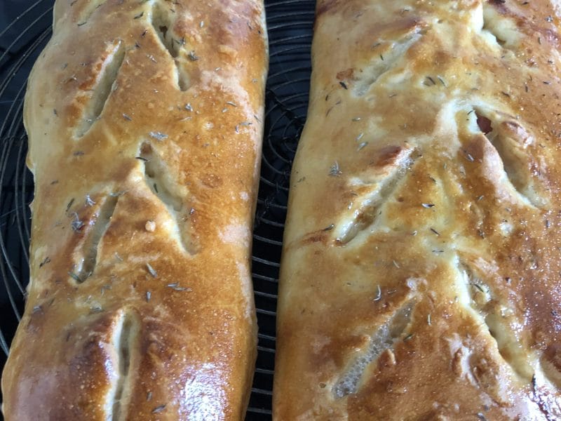 Cliquez pour zoomer ! Fougasse chèvre et lardons Thermomix par hatalcook
