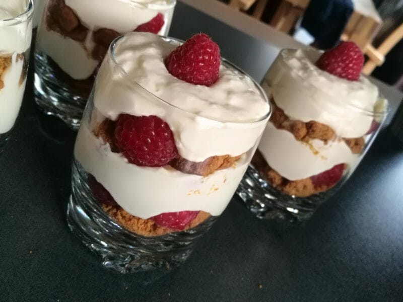 Cliquez pour zoomer ! Tiramisu aux framboises et spéculoos Thermomix par Soso creamy