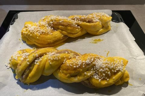 Cliquez pour zoomer ! Brioche tressée aux noisettes Thermomix par Nicole68320