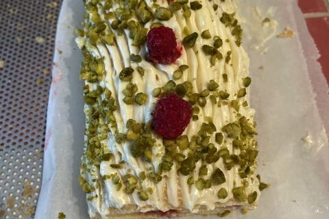 Cliquez pour zoomer ! Bûche de Noël framboises et chocolat blanc Thermomix par Brittany