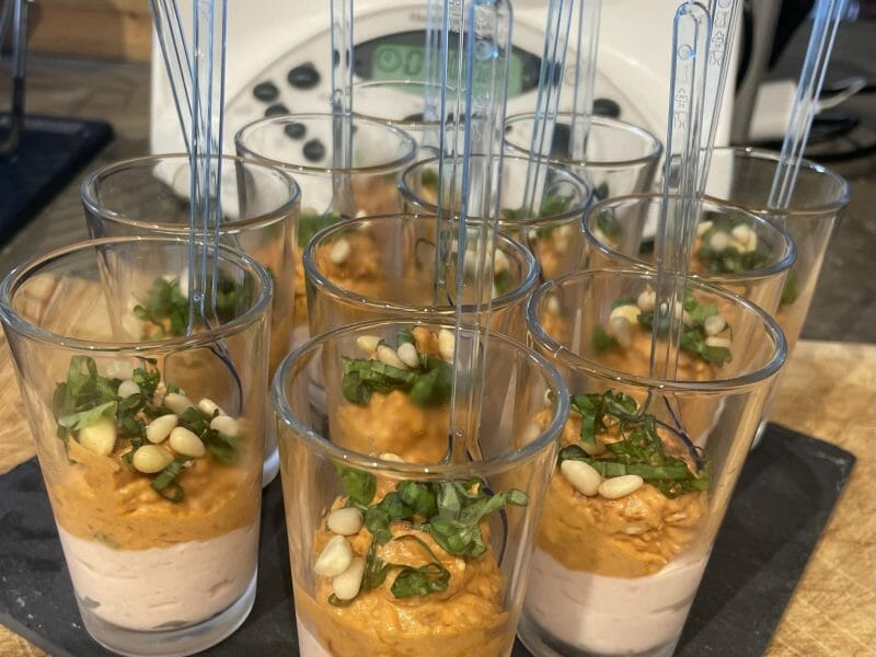 Cliquez pour zoomer ! Verrines mousse de jambon et pesto de tomates confites Thermomix par lydia_122