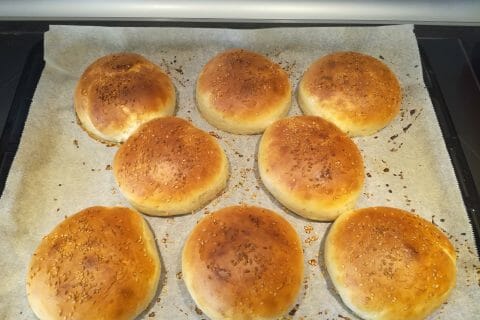 Cliquez pour zoomer ! Pains hamburger Thermomix par Sabine 31