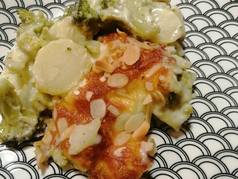 Cliquez pour zoomer ! Gratin de pommes de terre et brocolis Thermomix par caroline_877