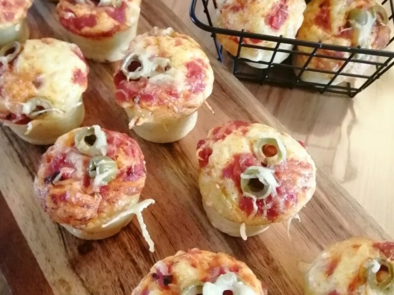 Cliquez pour zoomer ! Muffins salés façon pizza Thermomix par Neni88