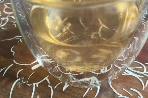 Cliquez pour zoomer ! Sirop de queues de fraises Thermomix par sovive