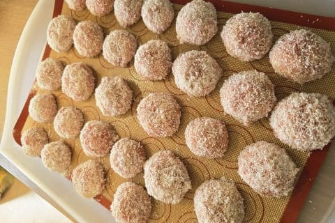 Cliquez pour zoomer ! Boules coco et confiture Thermomix par aurelia_129