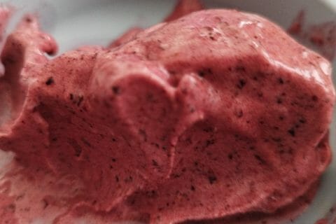 Cliquez pour zoomer ! Glace à la fraise Thermomix par mamananou