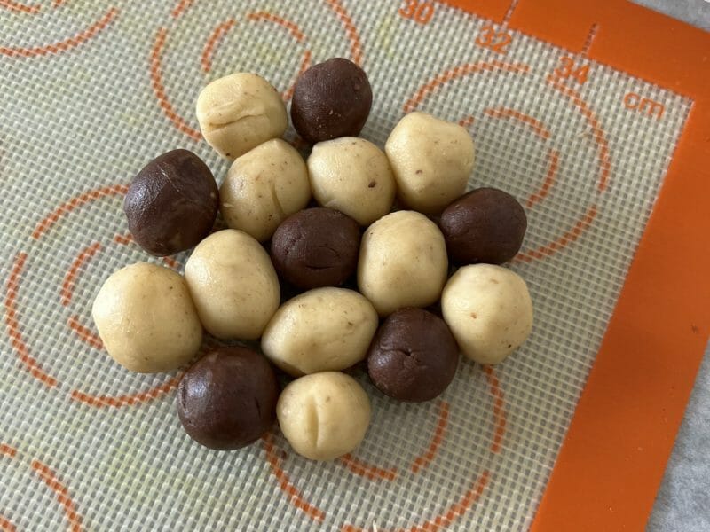 Cliquez pour zoomer ! Biscuits ballon de foot Thermomix par Nathinusa
