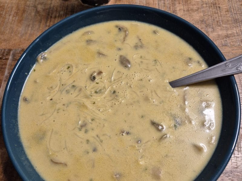 Cliquez pour zoomer ! Soupe curry-coco aux champignons Thermomix par Dine38460