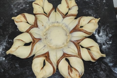 Cliquez pour zoomer ! Brioche étoilée au Nutella Thermomix par oumsafiiiiya