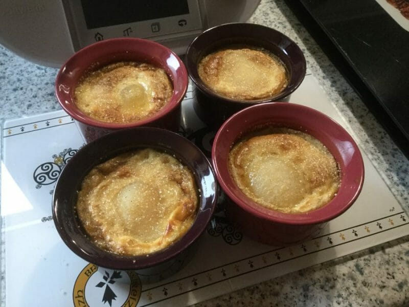 Cliquez pour zoomer ! Petits flans à la poire Thermomix par Solmar