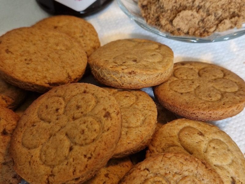 Cliquez pour zoomer ! Sablés au miel Thermomix par SabouH. insta: sabouh23