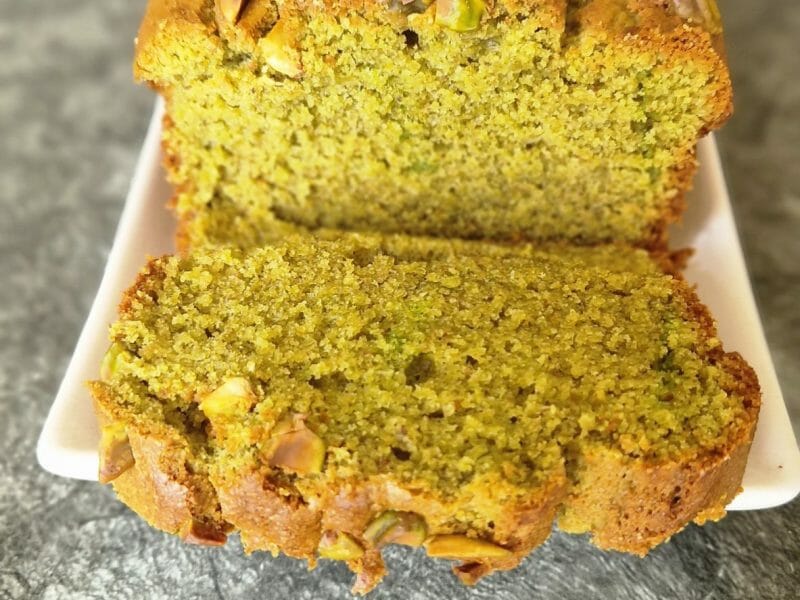 Cliquez pour zoomer ! Cake à la pistache Thermomix par SabouH. insta: sabouh23