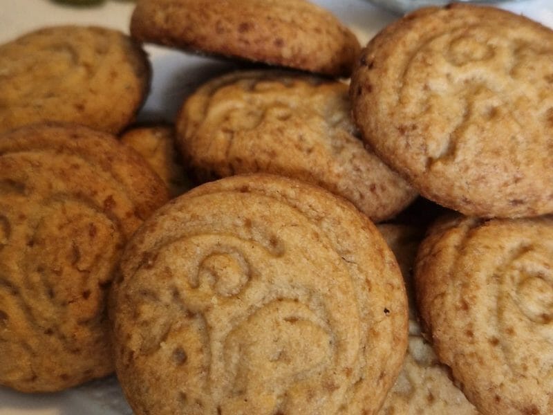 Cliquez pour zoomer ! Biscuits à la cardamome Thermomix par SabouH. insta: sabouh23