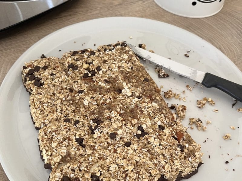 Cliquez pour zoomer ! Barres de céréales à l’avoine, noisettes, banane et chocolat Thermomix par Lu_divin3