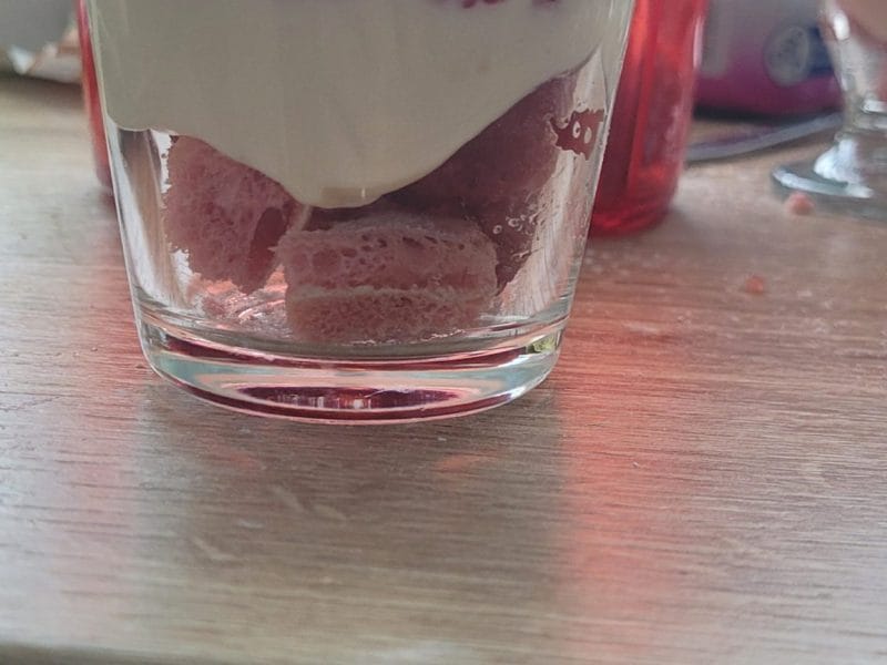 Cliquez pour zoomer ! Délices fraises et chocolat blanc Thermomix par lncrx