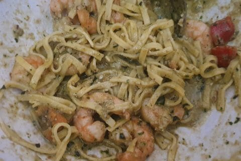 Cliquez pour zoomer ! Farfalle au pesto et crevettes Thermomix par cocopop555
