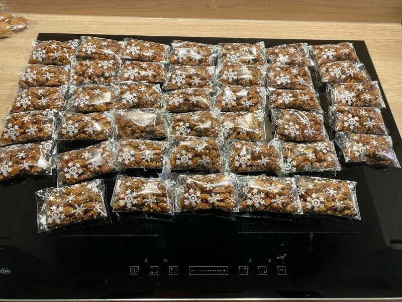 Cliquez pour zoomer ! Amandes grillées à la cannelle et au miel Thermomix par Caro-line77