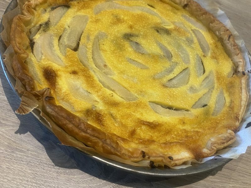 Cliquez pour zoomer ! Tarte aux poires sur lit de chocolat Thermomix par manouneee