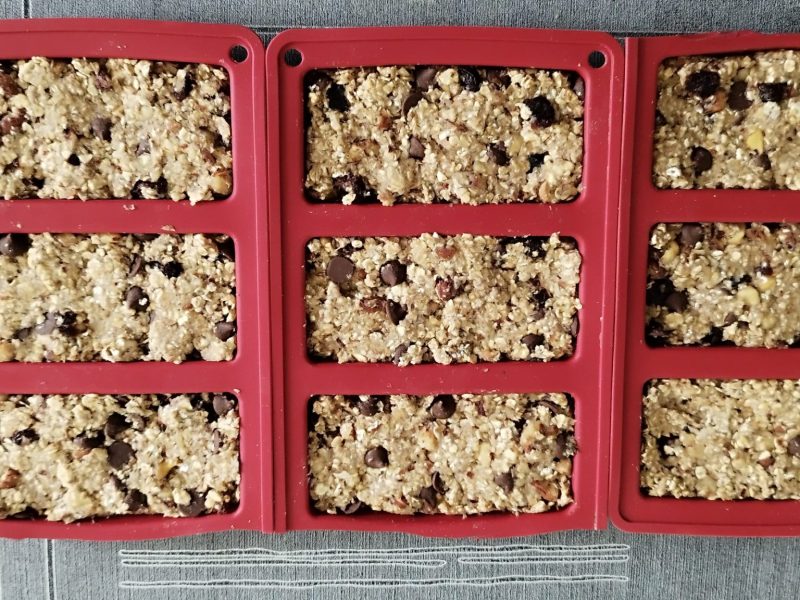 Cliquez pour zoomer ! Barres de céréales à l’avoine, noisettes, banane et chocolat Thermomix par L'Alsacienne