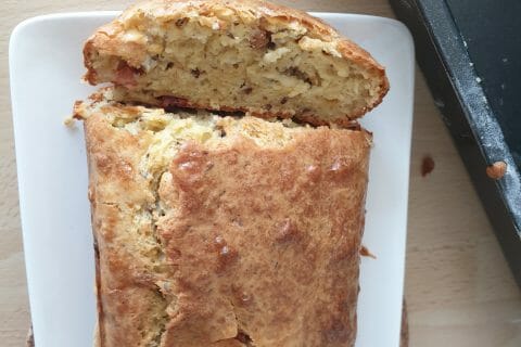 Cliquez pour zoomer ! Cake chèvre, noisettes et lardons Thermomix par Marionmartin