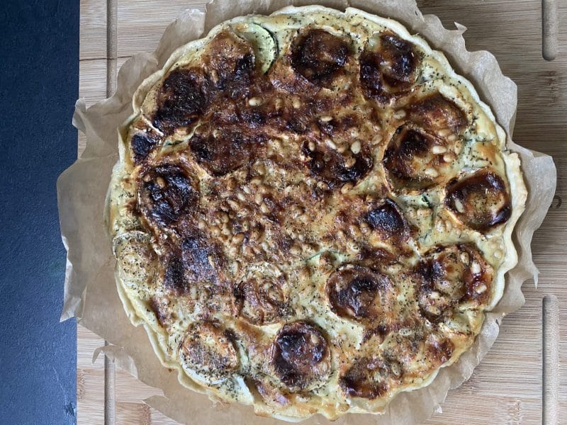 Tarte courgettes, chèvre et pignons de pin Thermomix par Anatessa