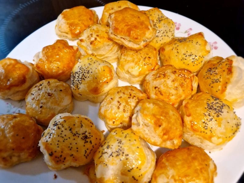 Cliquez pour zoomer ! Feuilletés au saumon fumé et fromage frais Thermomix par naturailes