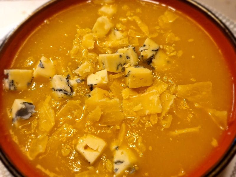 Cliquez pour zoomer ! Velouté de butternut et panais à la fourme d’Ambert Thermomix par naturailes