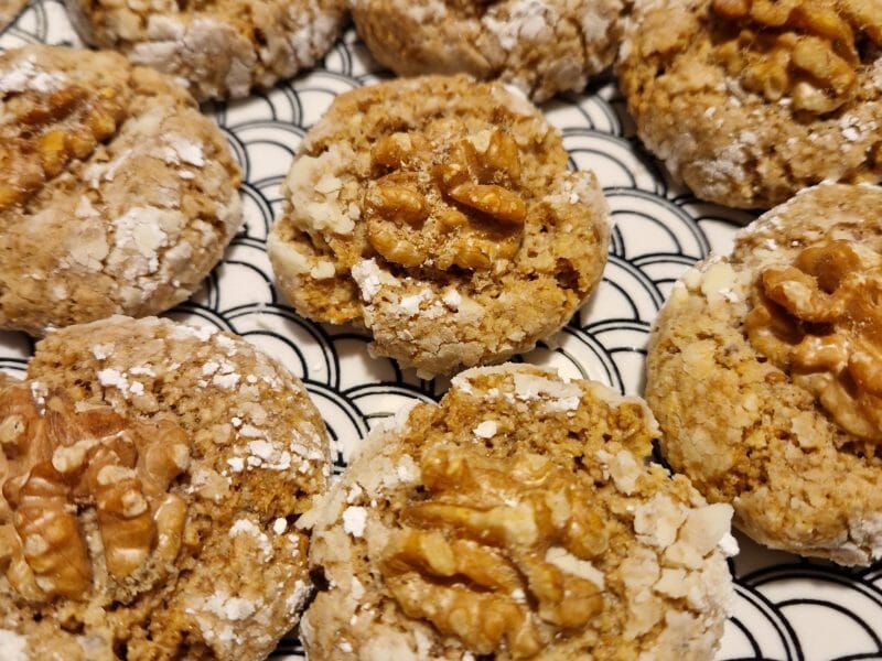 Cliquez pour zoomer ! Ghribas aux noix et amandes Thermomix par naturailes