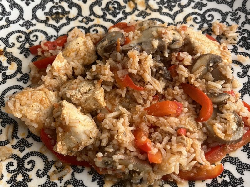 Cliquez pour zoomer ! Poulet sauce poivron-tomate, riz et ses légumes Thermomix par David