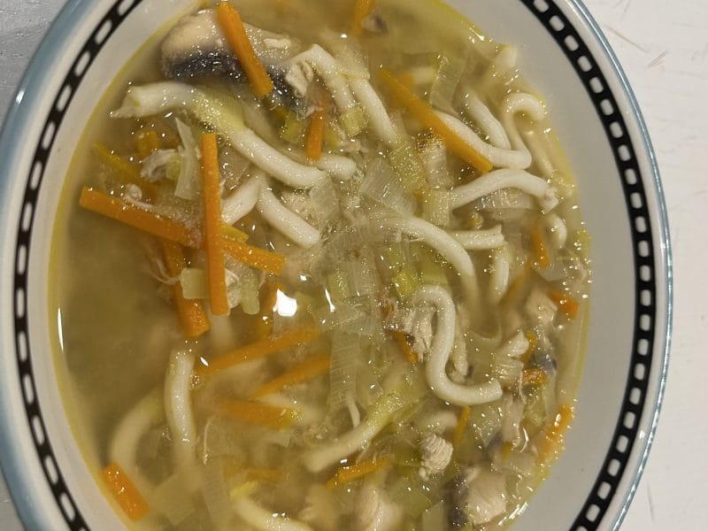 Cliquez pour zoomer ! Bouillon Chinois, poulet et poireaux Thermomix par David