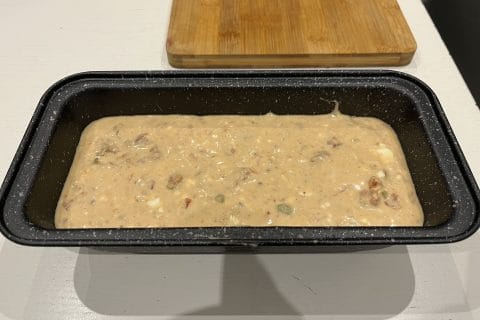 Cliquez pour zoomer ! Cake tomates séchées, olives vertes et feta Thermomix par David