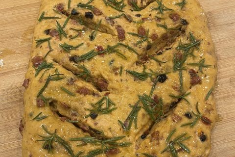 Cliquez pour zoomer ! Fougasse au chorizo et tomates séchées Thermomix par David