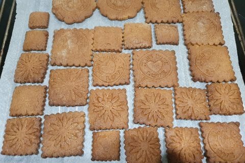 Cliquez pour zoomer ! Biscuits pain d’épices de la Saint Nicolas Thermomix par Valerie F