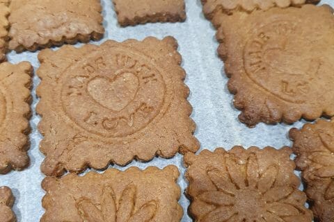 Cliquez pour zoomer ! Biscuits pain d’épices de la Saint Nicolas Thermomix par Valerie F