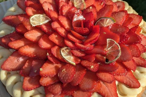 Cliquez pour zoomer ! Tarte renversée aux fruits rouges et citron vert Thermomix par manon_pmt