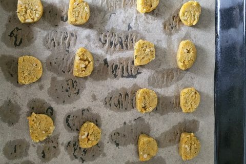 Cliquez pour zoomer ! Sablés apéritifs ail des ours et beaufort Thermomix par sab_142