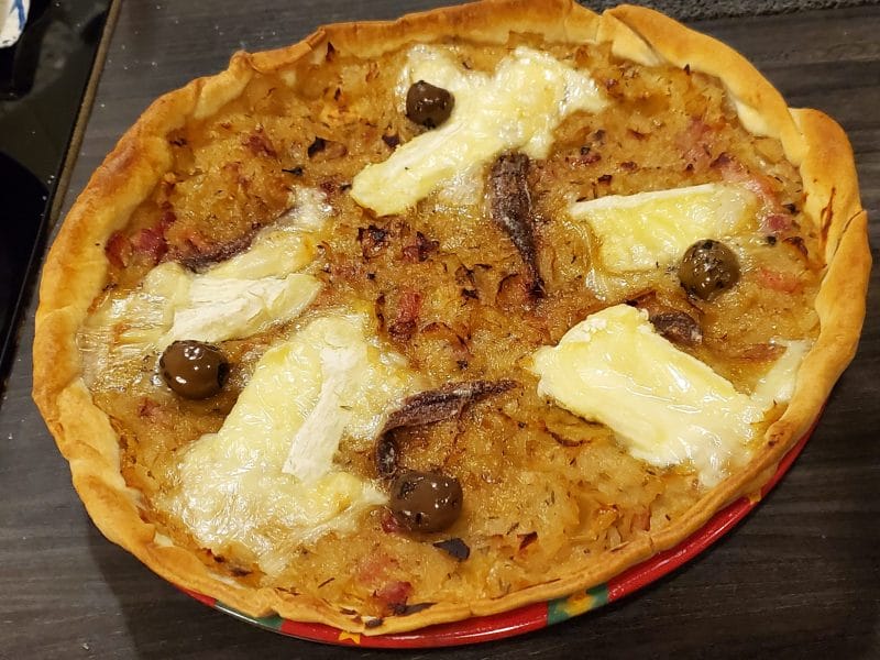 Cliquez pour zoomer ! Tarte aux oignons, lardons et moutarde douce Thermomix par julay77