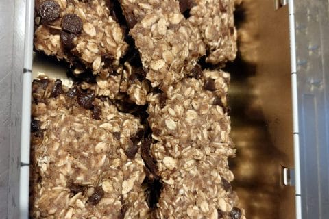 Cliquez pour zoomer ! Barres de céréales à l’avoine, noisettes, banane et chocolat Thermomix par rinette69